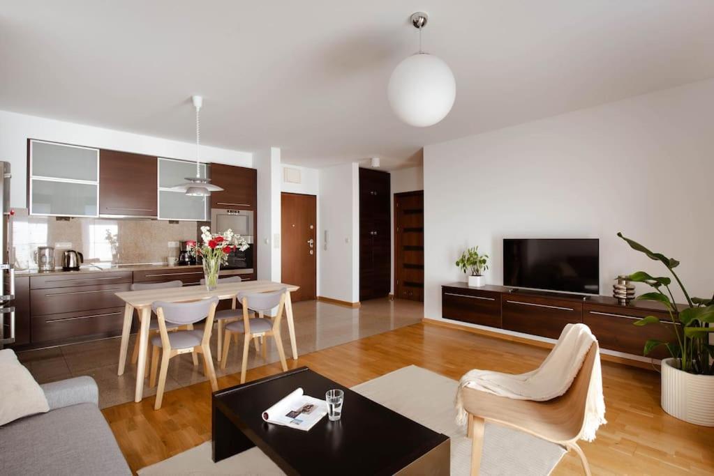 Wygodny Apartament Przy Dworcu Krakow Dış mekan fotoğraf